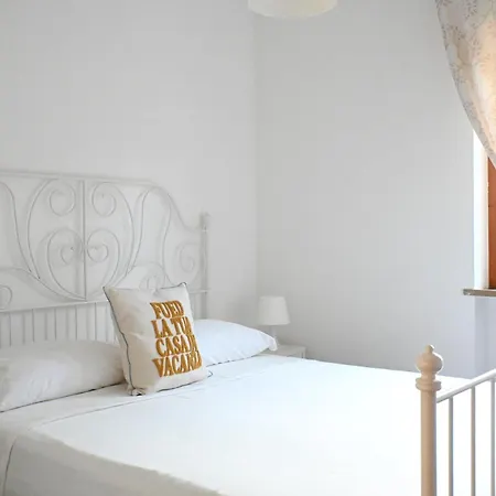 N194 - Numana, Ampio Trilocale Con Giardino *