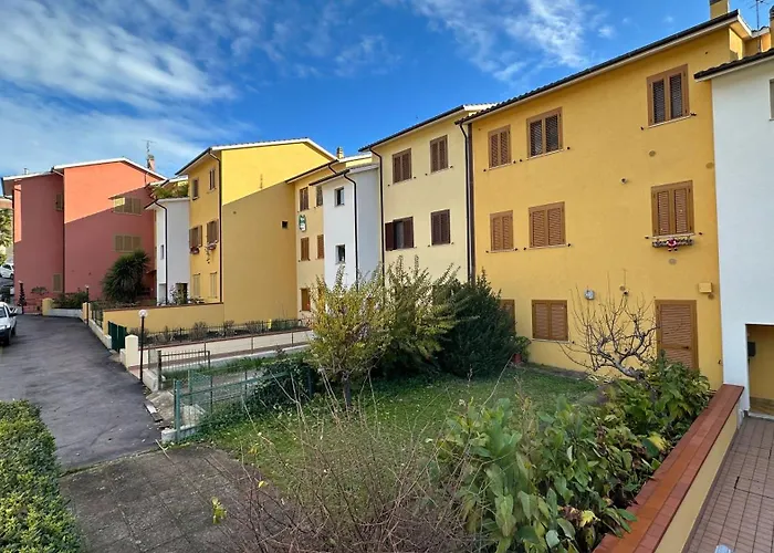 Apartment N194 - Numana, Ampio Trilocale Con Giardino